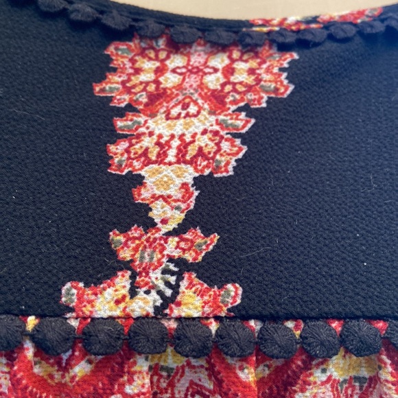 Lux11 Bohemian Red & Black Dress with layered ruffle bell sleeves size 4 - Picture 6 of 13